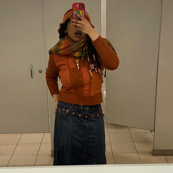 Orange Saphir Sweater - Picture 1 of 4